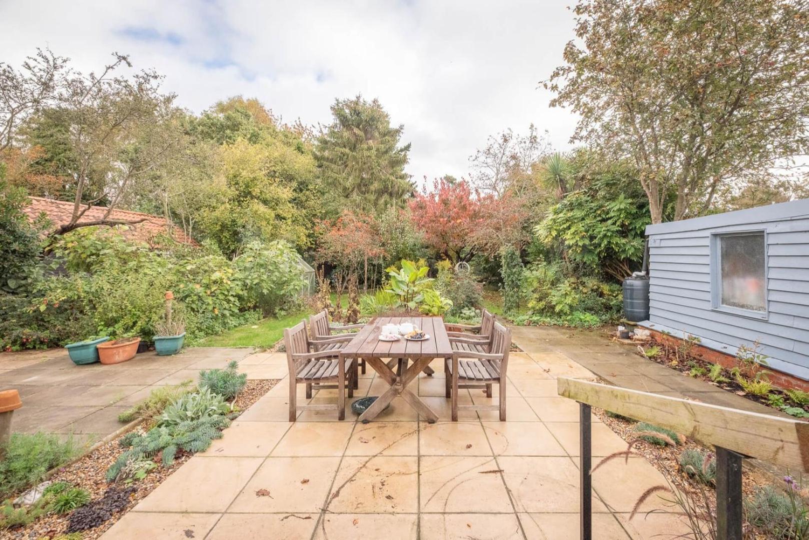 The Whins, A Light And Airy Bungalow In Aldringham Villa Exterior photo